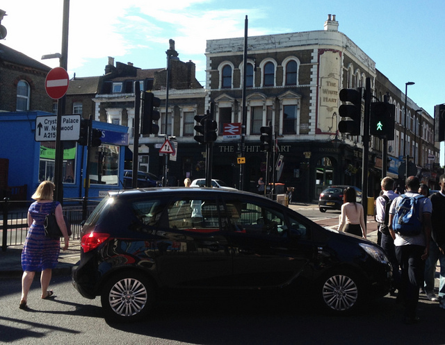 14376910440_5033826110_z